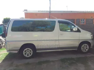 Nissan Serena 2002 White