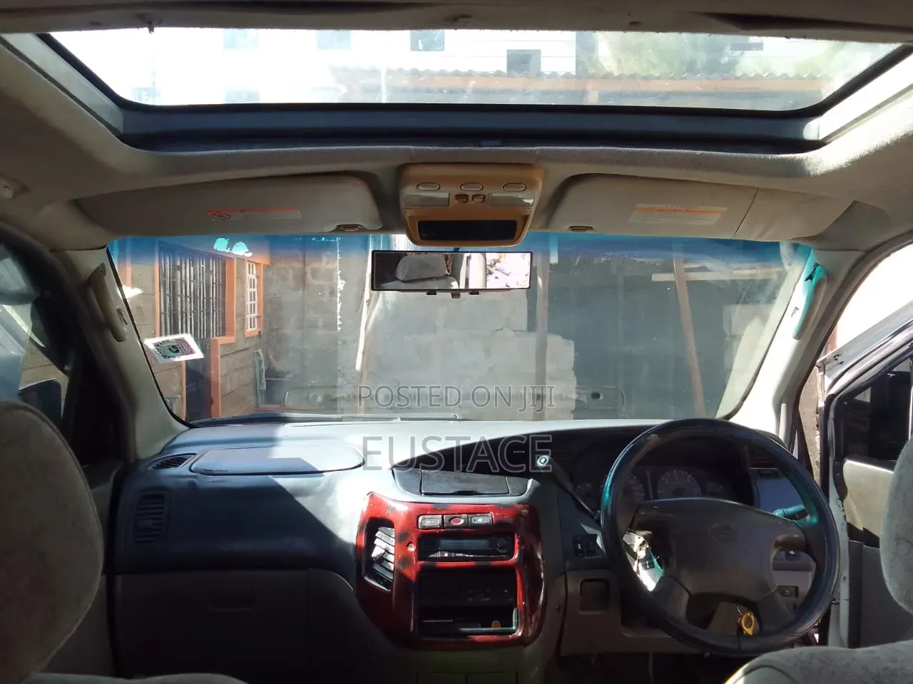 Nissan Serena 2002 White
