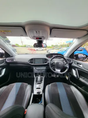 Peugeot 308 2019 Blue