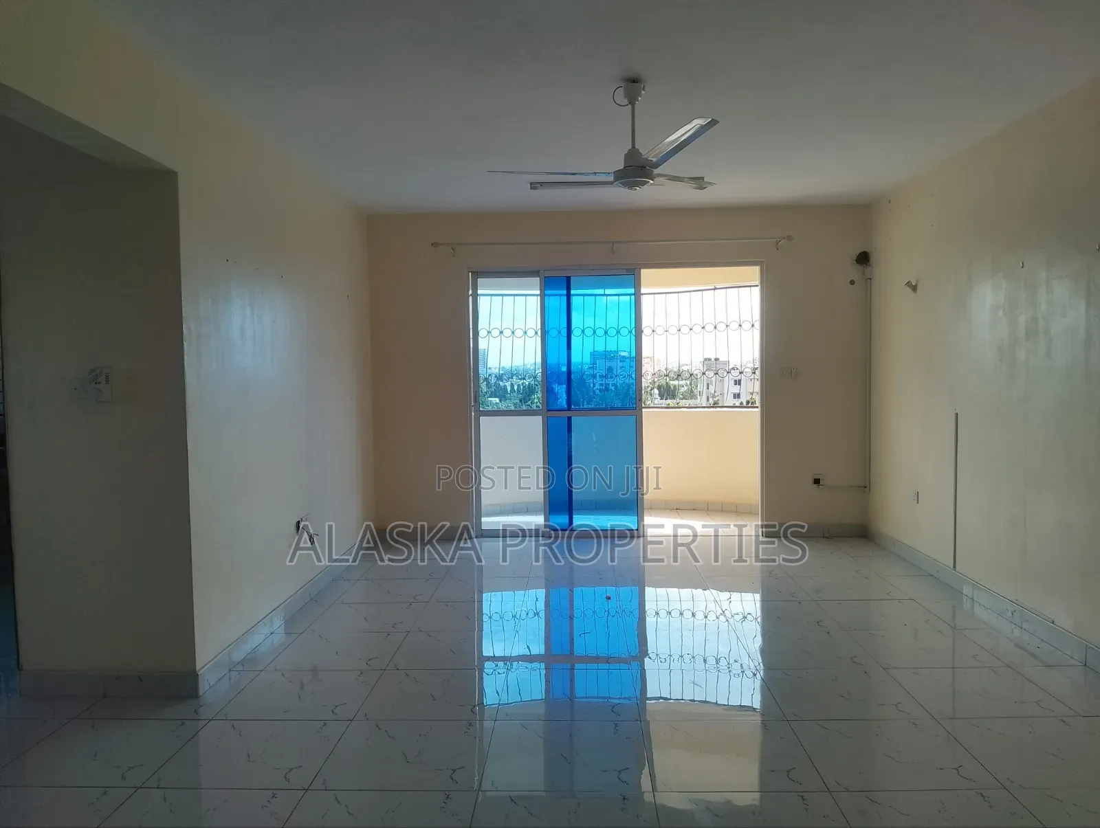 3bdrm Penthouse in Nyali Estate for rent