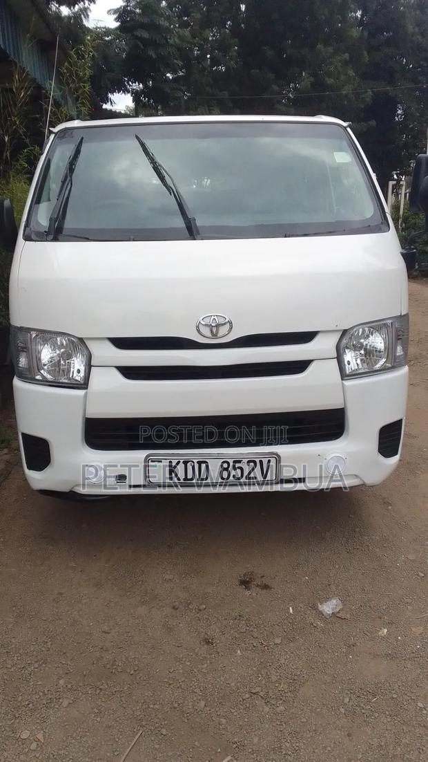 Toyota HiAce 2014 White