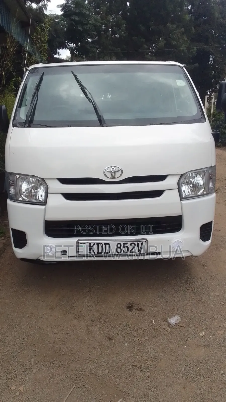Toyota HiAce 2014 White