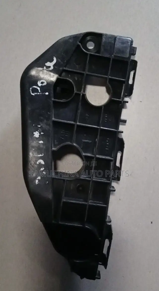 Front Bumper Slide Toyota Porte 2020