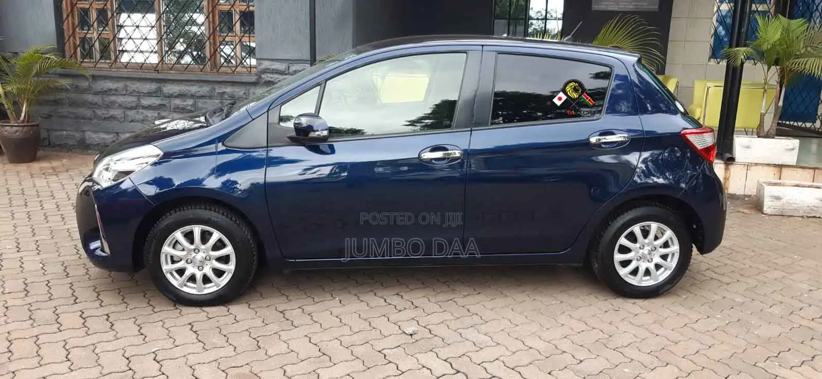 Toyota Vitz 1.0 FWD 5dr 2019 Blue