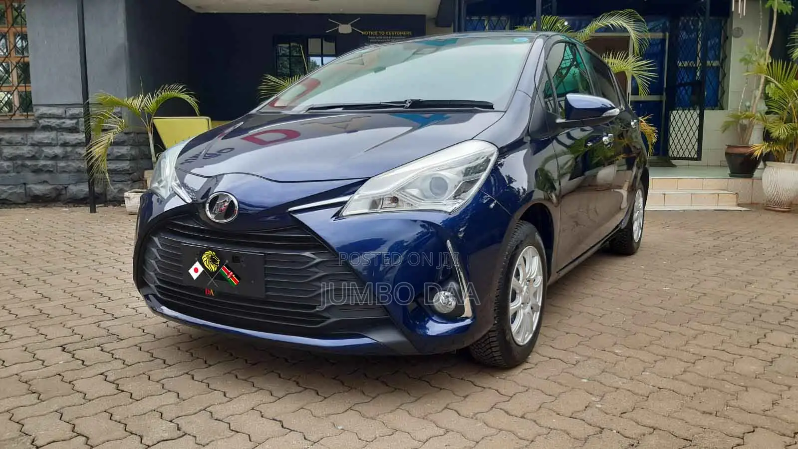 Toyota Vitz 1.0 FWD 5dr 2019 Blue