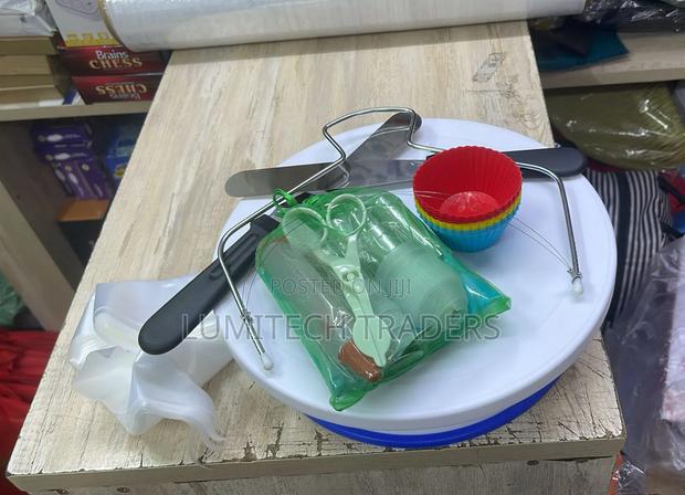 106pcs Cake Decorating Set