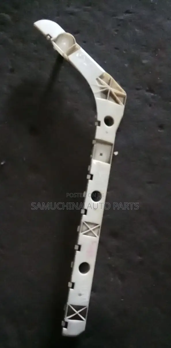 Rear Bumper Slide Nissan Sylphy Kg11