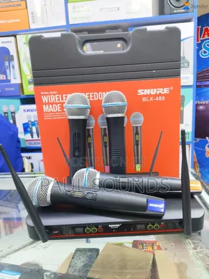 Shure BLX-488 Quad-Channel Uhf Wireless Microphone System