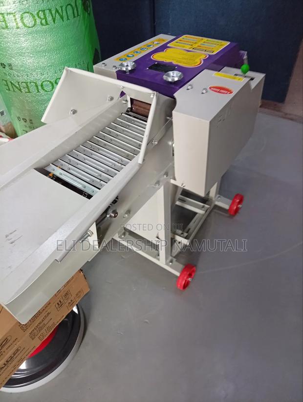 7.5hp Chaff Cutter Machine | Grass, Straw Fodder Chopper - thumbnail 2