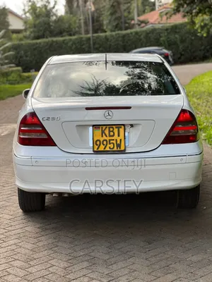 Mercedes-Benz C230 2005 White