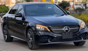 Mercedes-Benz C200 2019 Black