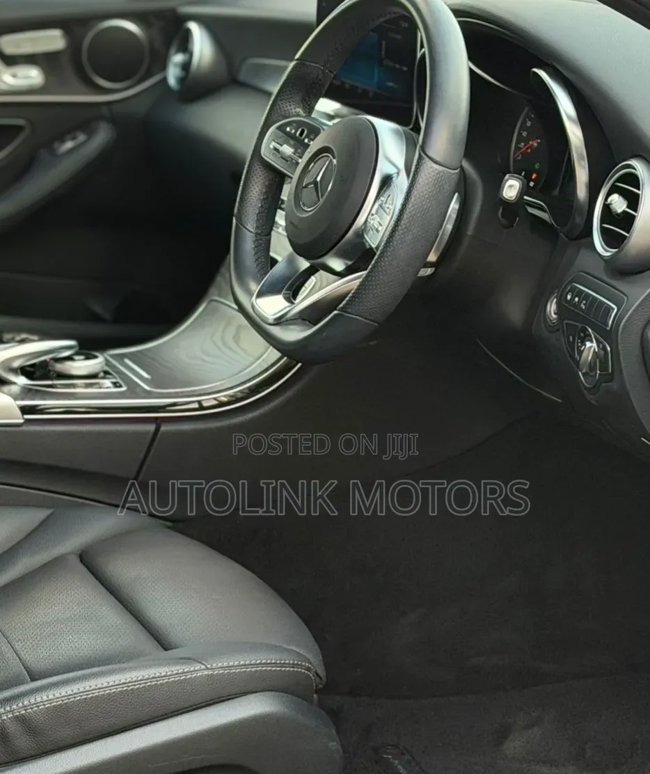 Mercedes-Benz C200 2019 Black