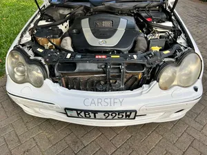 Mercedes-Benz C230 2005 White