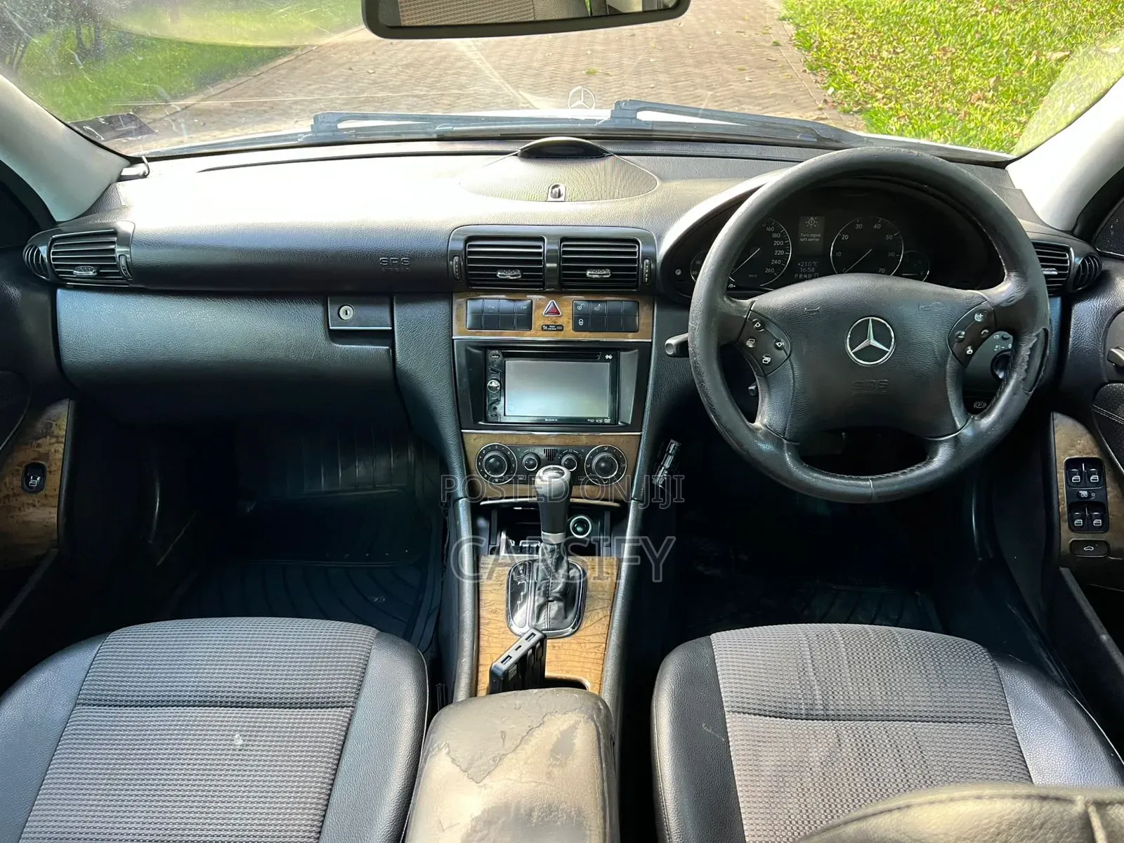 Mercedes-Benz C230 2005 White