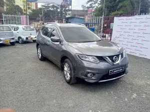 Nissan X-Trail 2015 Gray