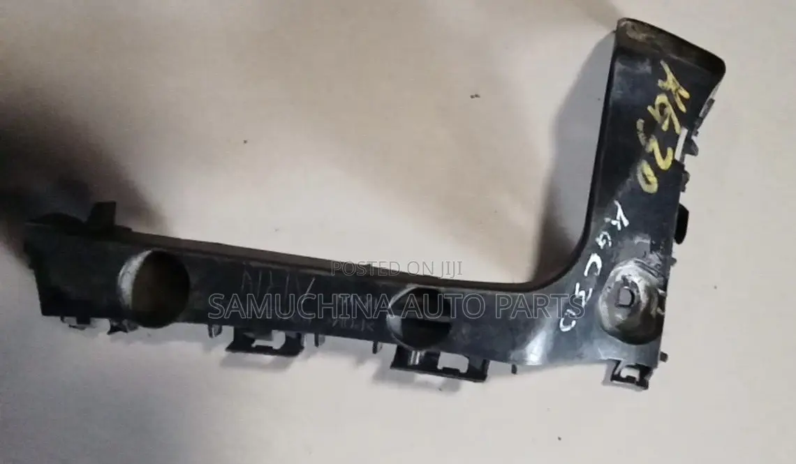 Rear Bumper Slide Toyota Passo Kgc30