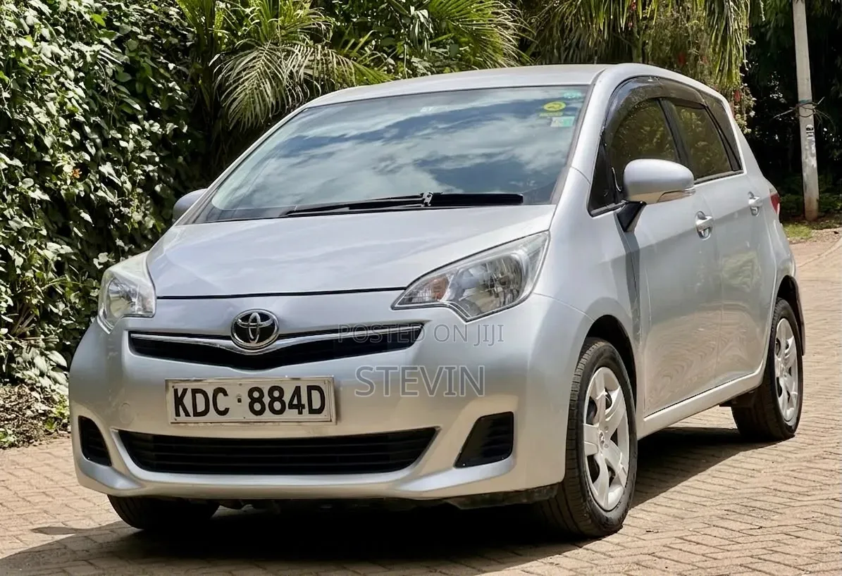 Toyota Ractis 2014 Silver