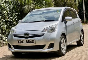 Toyota Ractis 2014 Silver