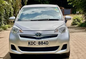 Toyota Ractis 2014 Silver