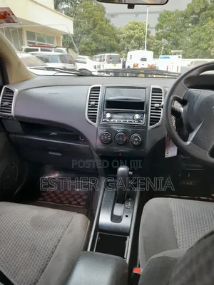 Nissan Wingroad 2010 Silver