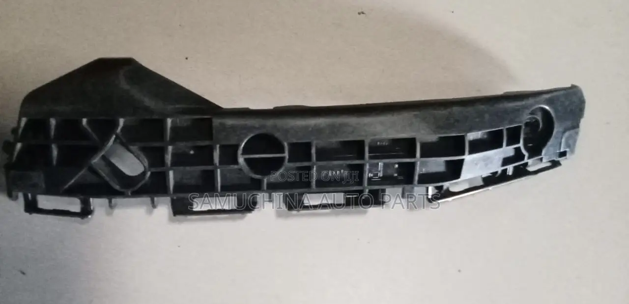 Rear Bumper Slide Toyota Vitz Nsp30