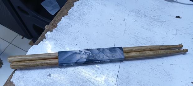 Vic Firth American Classic Series Hickory Drumsticks