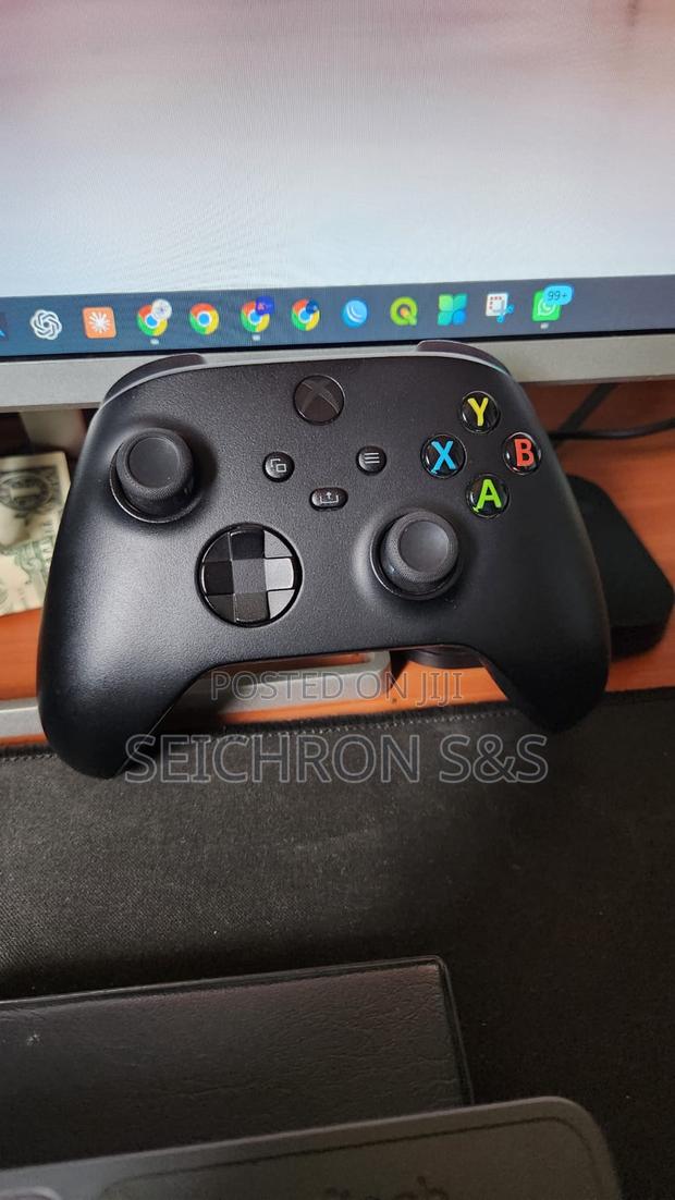 Xbox Series X/S Wireless Controller