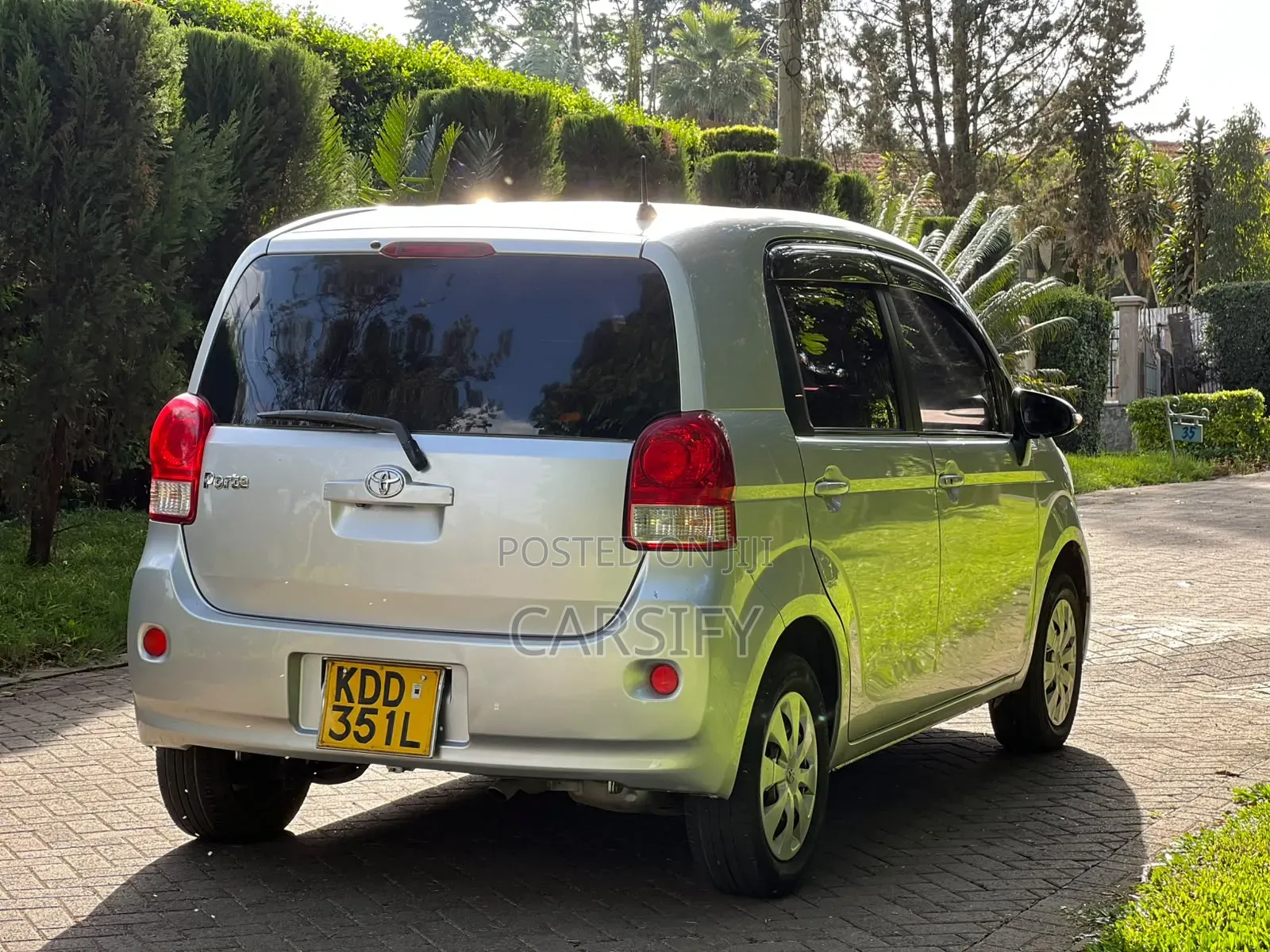 Toyota Porte 2014 Silver