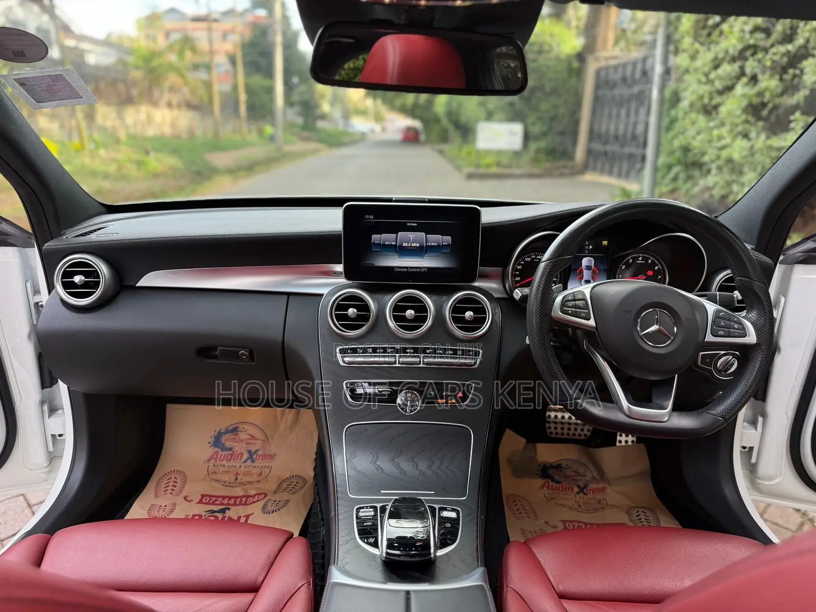 Mercedes-Benz C200 2018 White