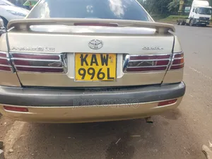Toyota Corona Premio 2000 Gold