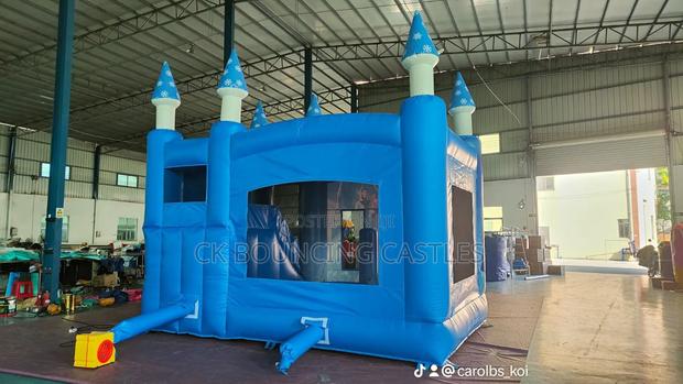 Frozen Bouncing Castles on Offer - thumbnail 3