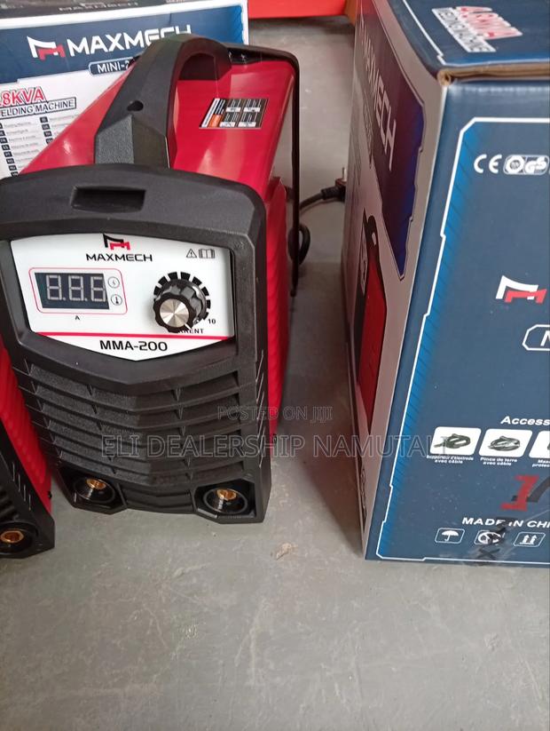 220v Portable Arc Welder With Cooling Fan and Digital Display - thumbnail 2