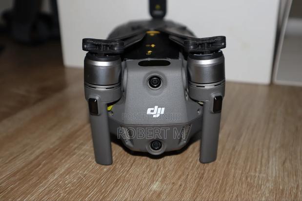 Mavic 2 Pro + Fly More Kit - Open Box - thumbnail 4