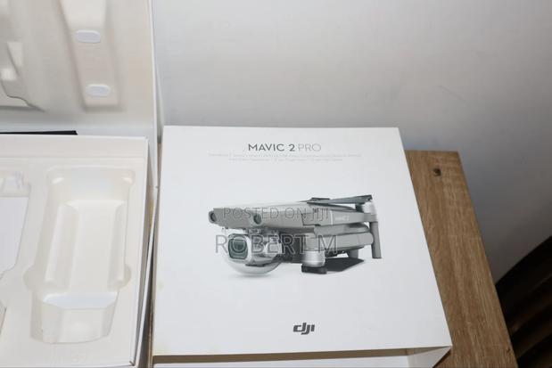 Mavic 2 Pro + Fly More Kit - Open Box - thumbnail 10