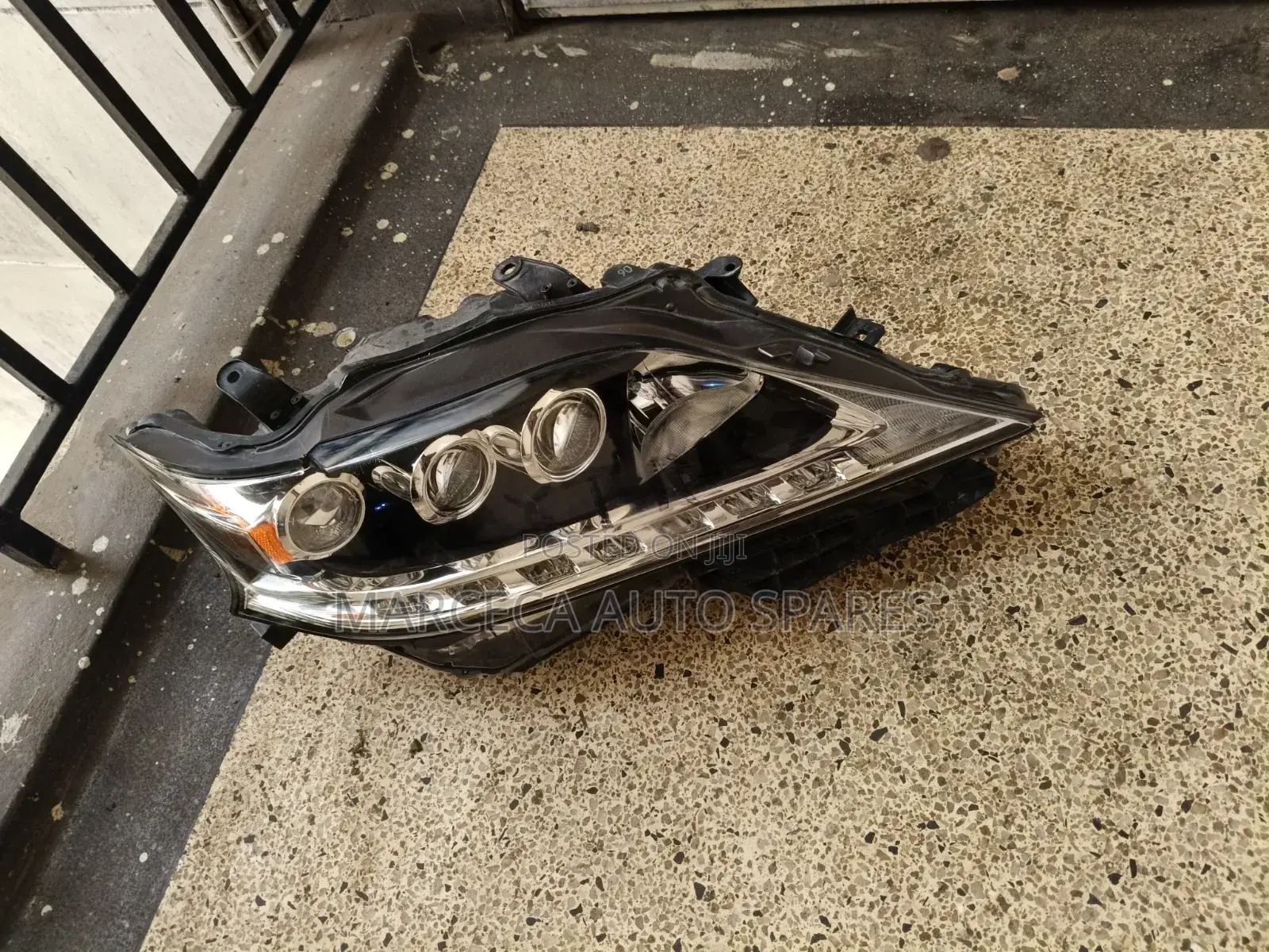 Headlight Lexus 450 Letter (90) Xenon