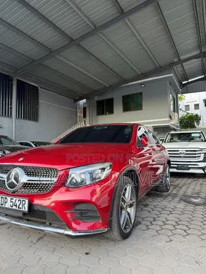 Mercedes-Benz GLC-Class 2017 Maroon