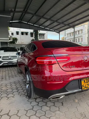 Mercedes-Benz GLC-Class 2017 Maroon