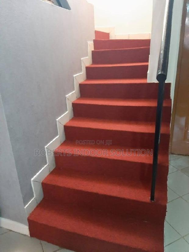 Durable Delta Carpet for Elegant Indoor Stairs