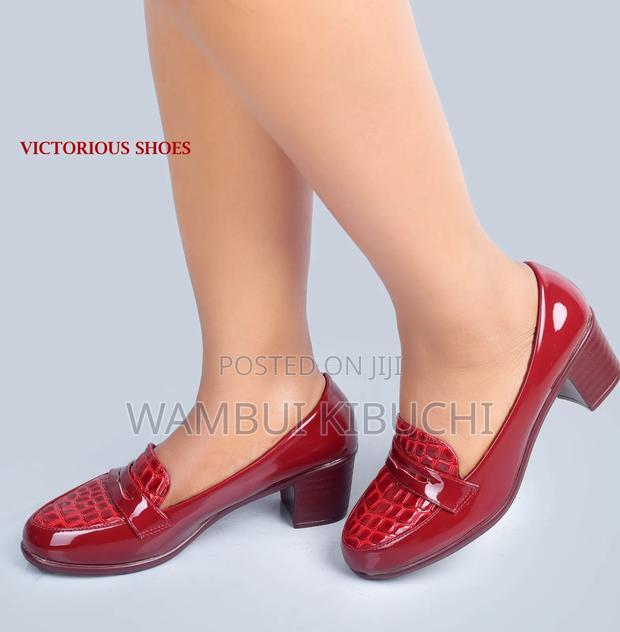 Low Heeled Shoes - thumbnail 15