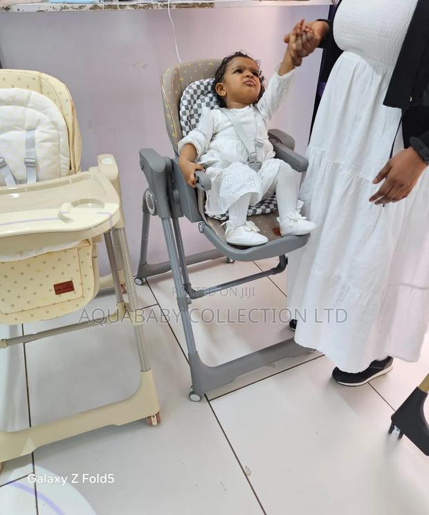 Electric Adjustable Highchair - thumbnail 2