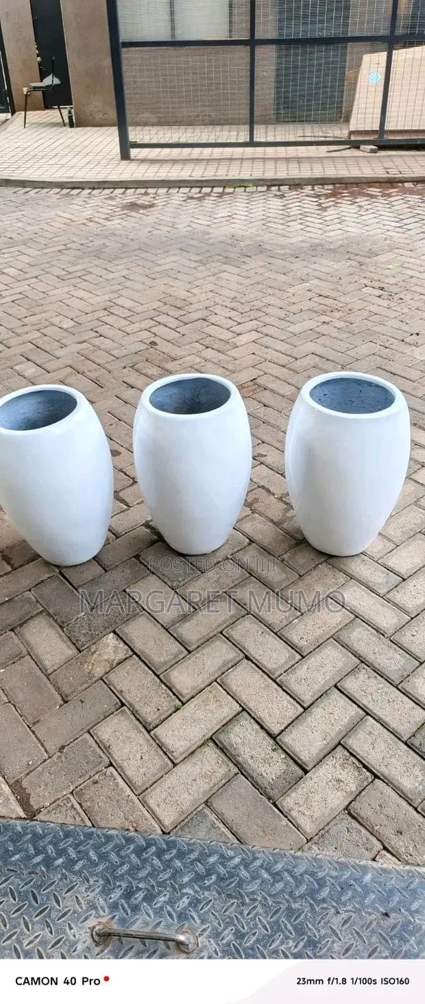 Fiberglass Flower Pots - thumbnail 2
