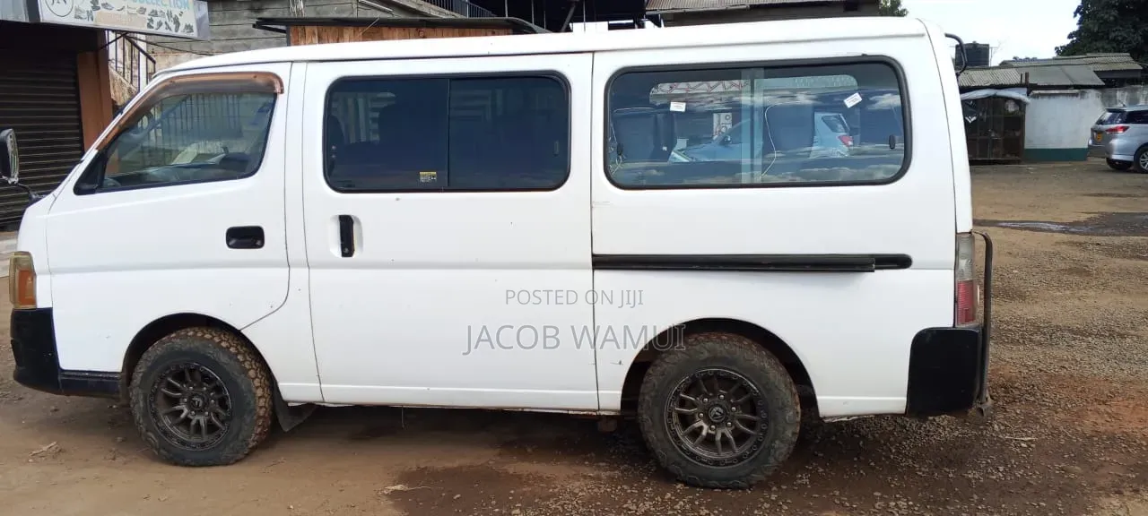 Nissan Caravan (Urvan) 2006 White