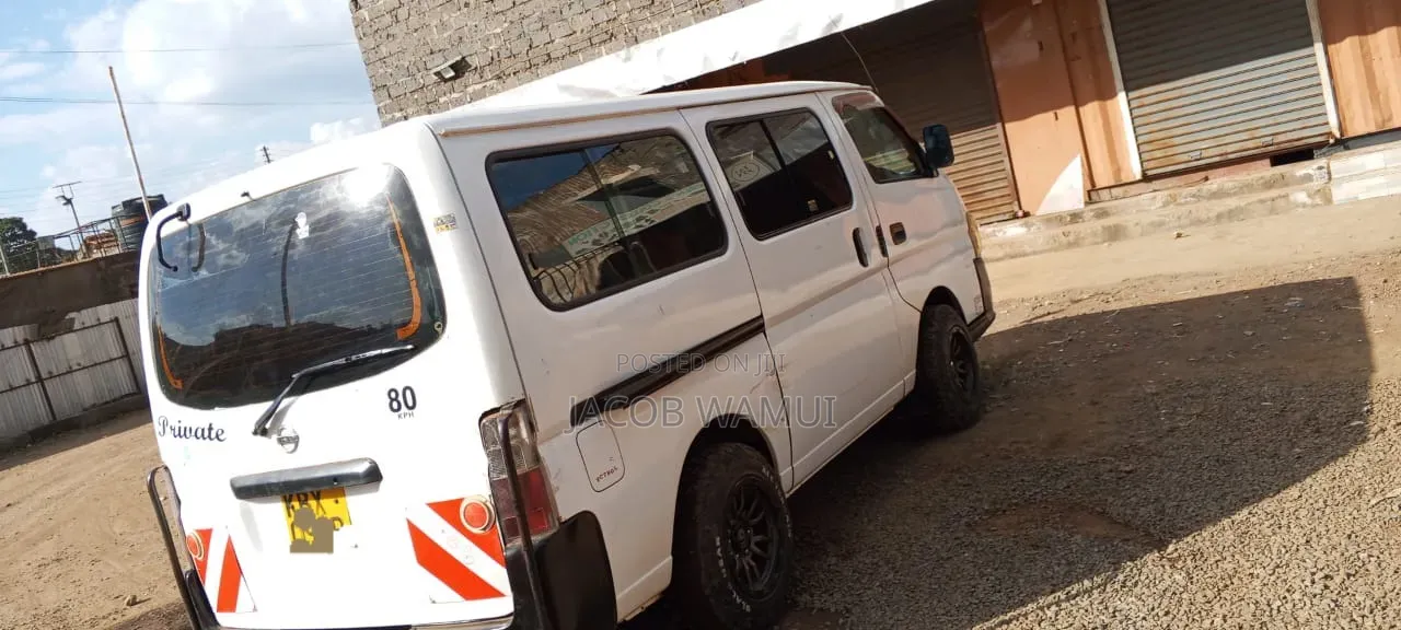 Nissan Caravan (Urvan) 2006 White