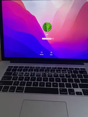 Laptop Apple MacBook Pro 16GB Intel Core i7 SSD 256GB