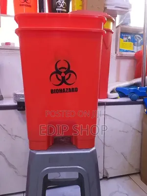 30l Biohazard Pedal Bin