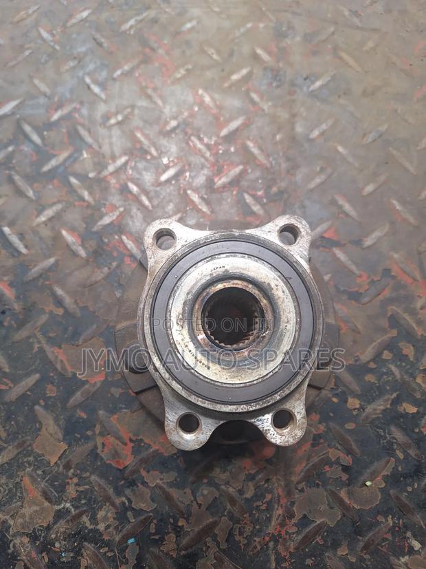 Rav4/ Van Guard Rear Wheel Hub