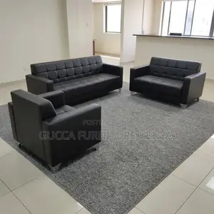 5-Seater Black Leather Visitor's Sofa