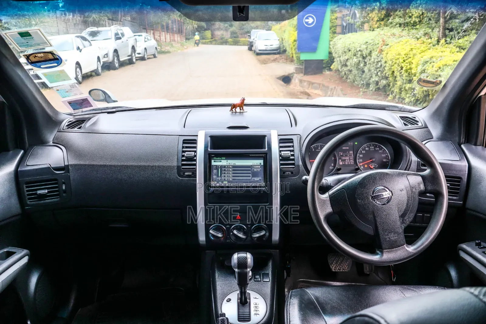 Nissan X-Trail 2.0 Petrol XE 2011 Silver