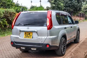 Nissan X-Trail 2.0 Petrol XE 2011 Silver