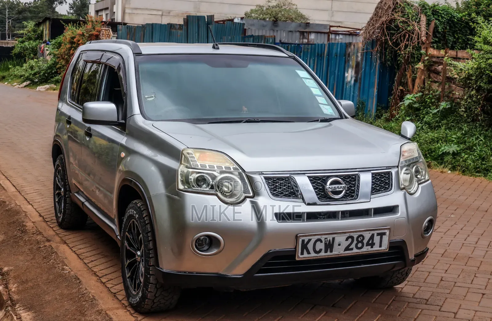 Nissan X-Trail 2.0 Petrol XE 2011 Silver